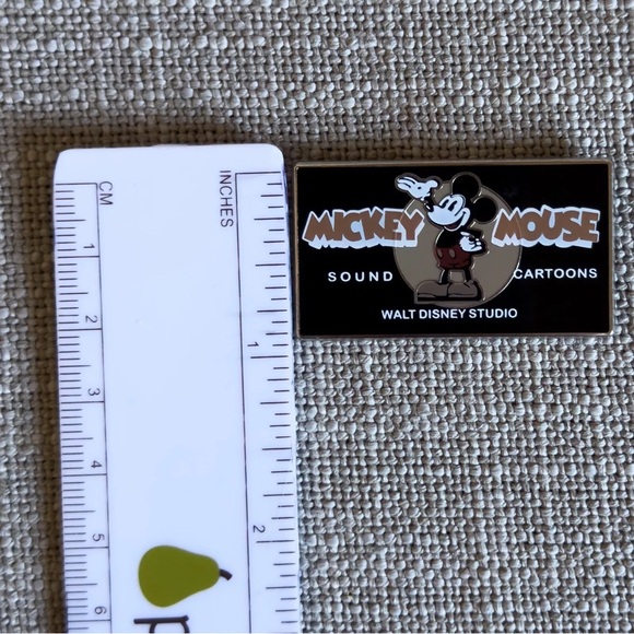 Brand New 2014 Walt Disney Studio Mickey Mouse Sound Cartoons Pin - Picture 7 of 7